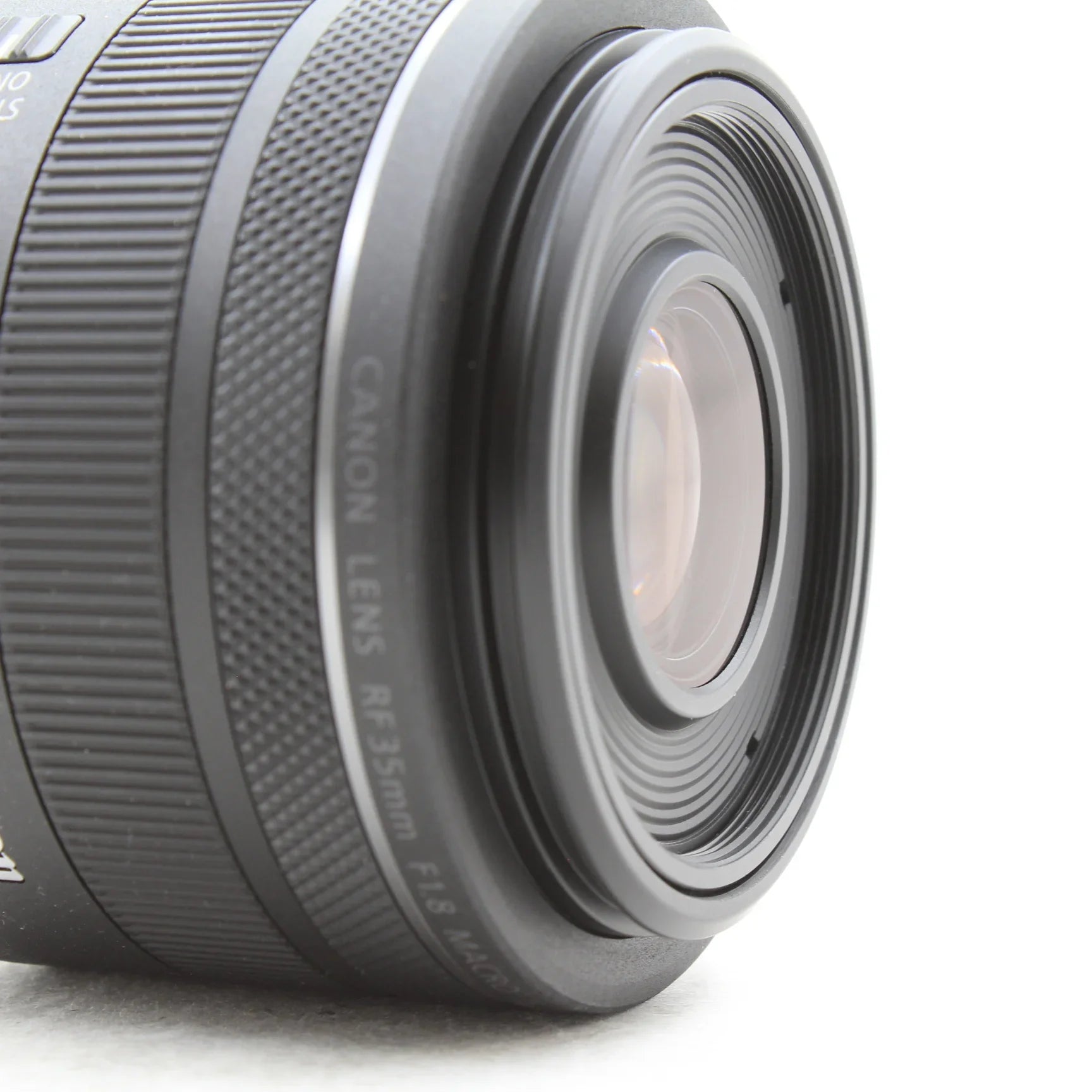 * OPEN BOX EXCELLENT * Canon RF 35mm f/1.8 IS Macro STM Lens at PROCAM | procam.com