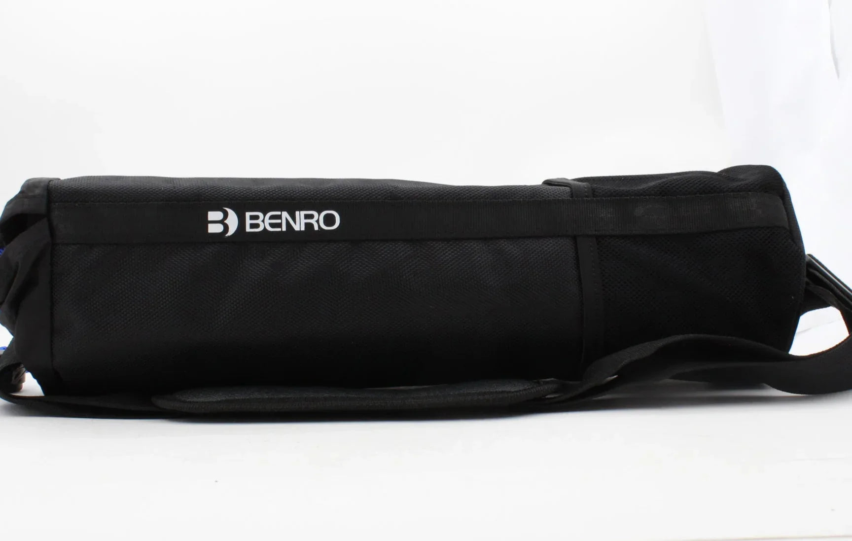 * OPEN BOX EXCELLENT * Benro Bat One Series Aluminum Travel Tripod with VX20 Ball Head (65.2") at PROCAM | procam.com