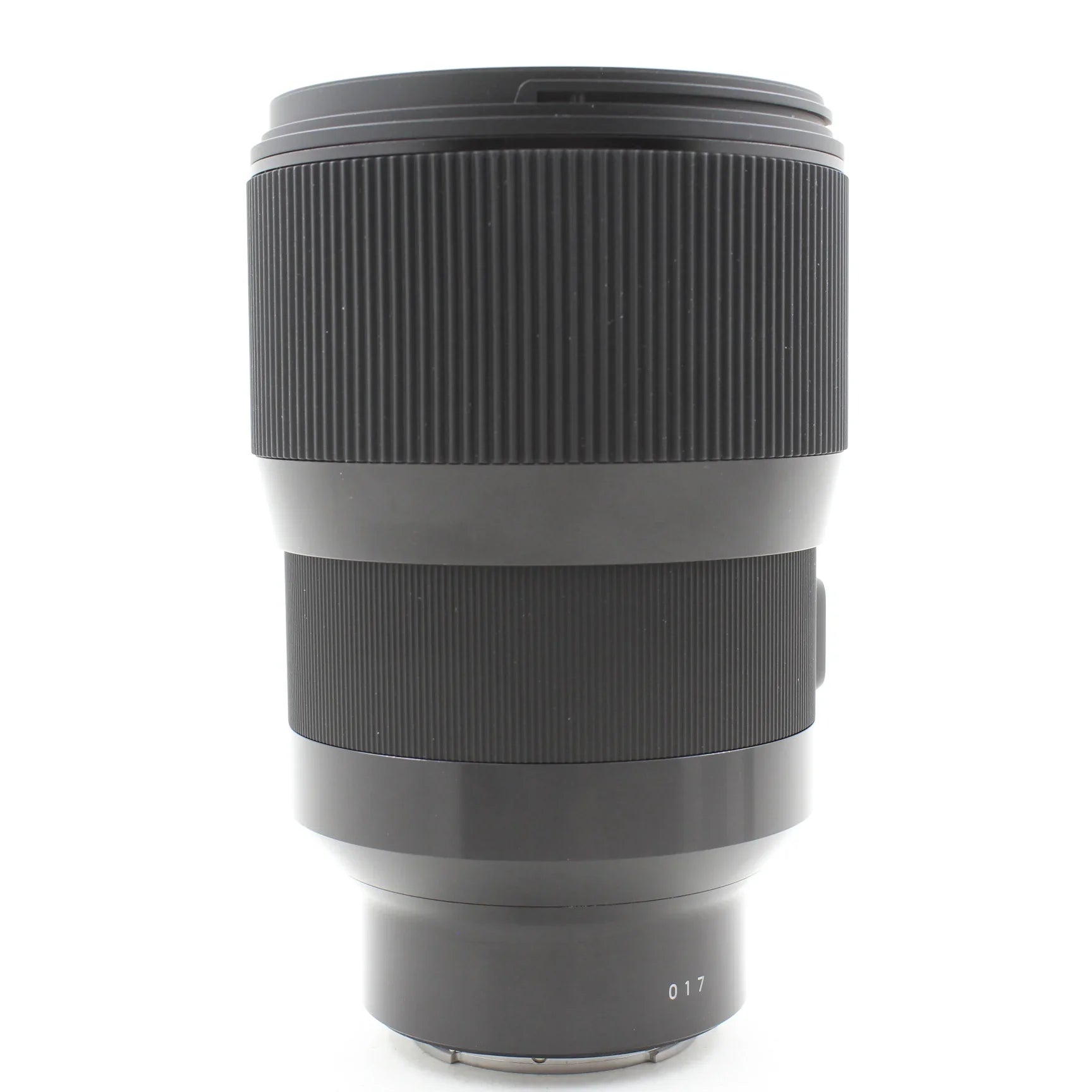 * OPEN BOX EXCELLENT * Sigma 135mm f/1.8 DG HSM ART Lens for Sony E at PROCAM | procam.com