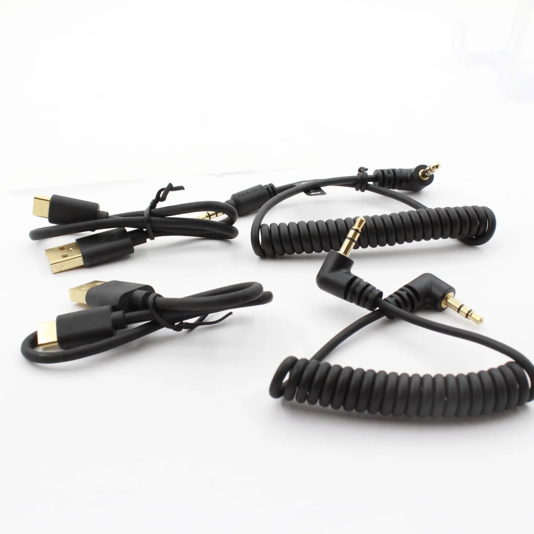 * OPEN BOX EXCELLENT * Saramonic Blink 500 B1 Digital Camera-Mount Wireless Omni Lavalier Microphone System (2.4 GHz, Snow White) at PROCAM | procam.com