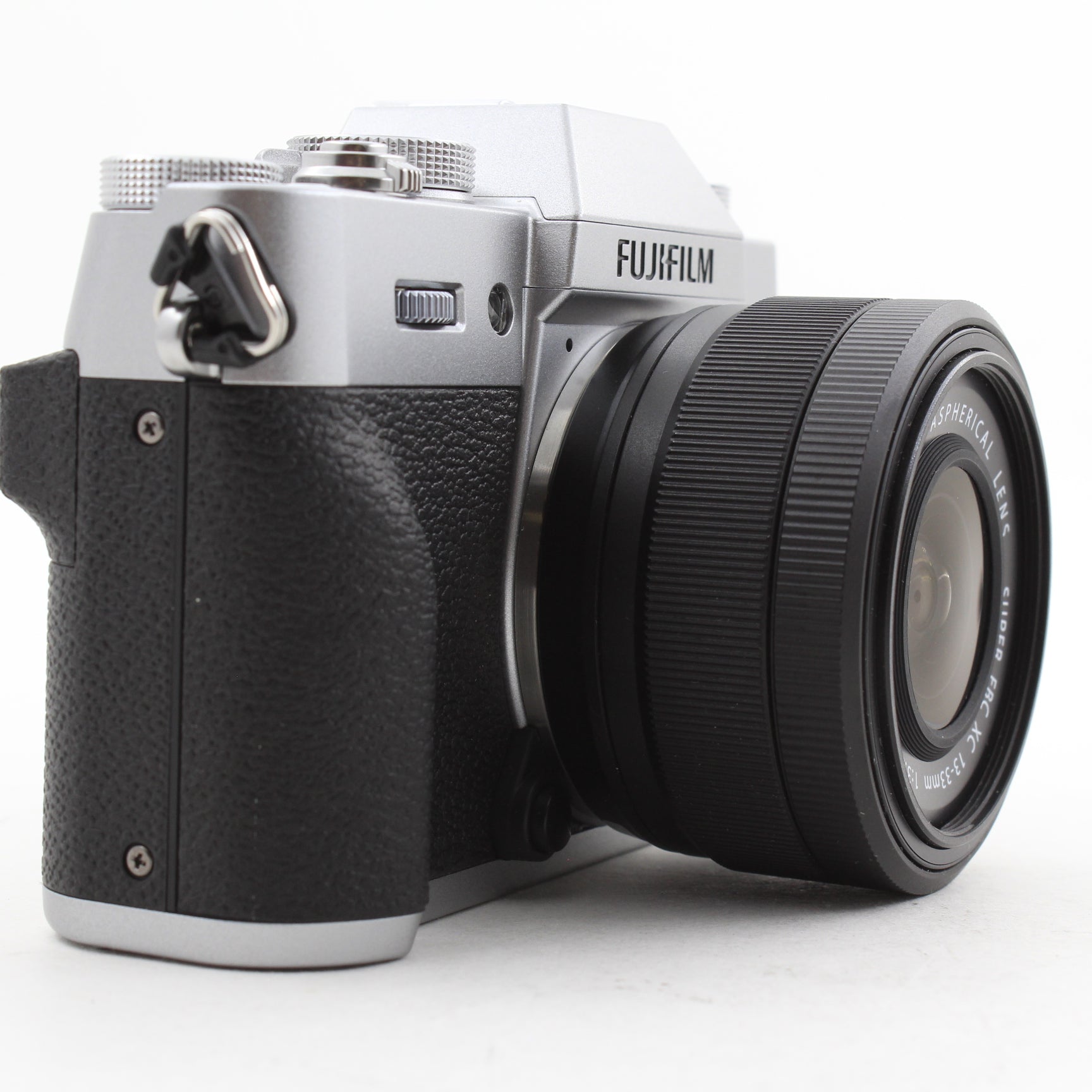 * OPEN BOX GOOD * FUJIFILM X-T30 III Mirrorless Digital Camera with XC 13-33mm f/3.5-6.3 OIS Lens Kit (Silver)