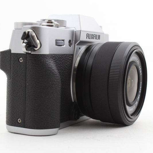 * OPEN BOX GOOD * FUJIFILM X-T30 III Mirrorless Digital Camera with XC 13-33mm f/3.5-6.3 OIS Lens Kit (Silver)