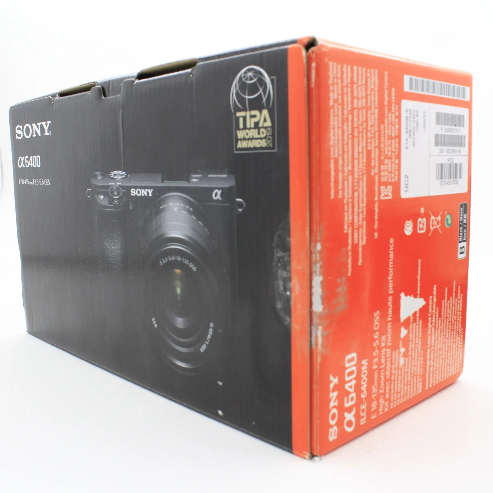 * OPEN BOX GOOD * Sony a6400 Mirrorless Digital Camera with E 18-135mm f/3.5-5.6 OSS Lens at PROCAM | procam.com