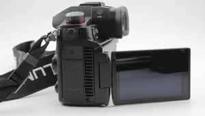 * OPEN BOX GOOD * Panasonic Lumix GH6 Mirrorless Camera with 12-60mm f/2.8-4.0 Leica Lens at PROCAM | procam.com