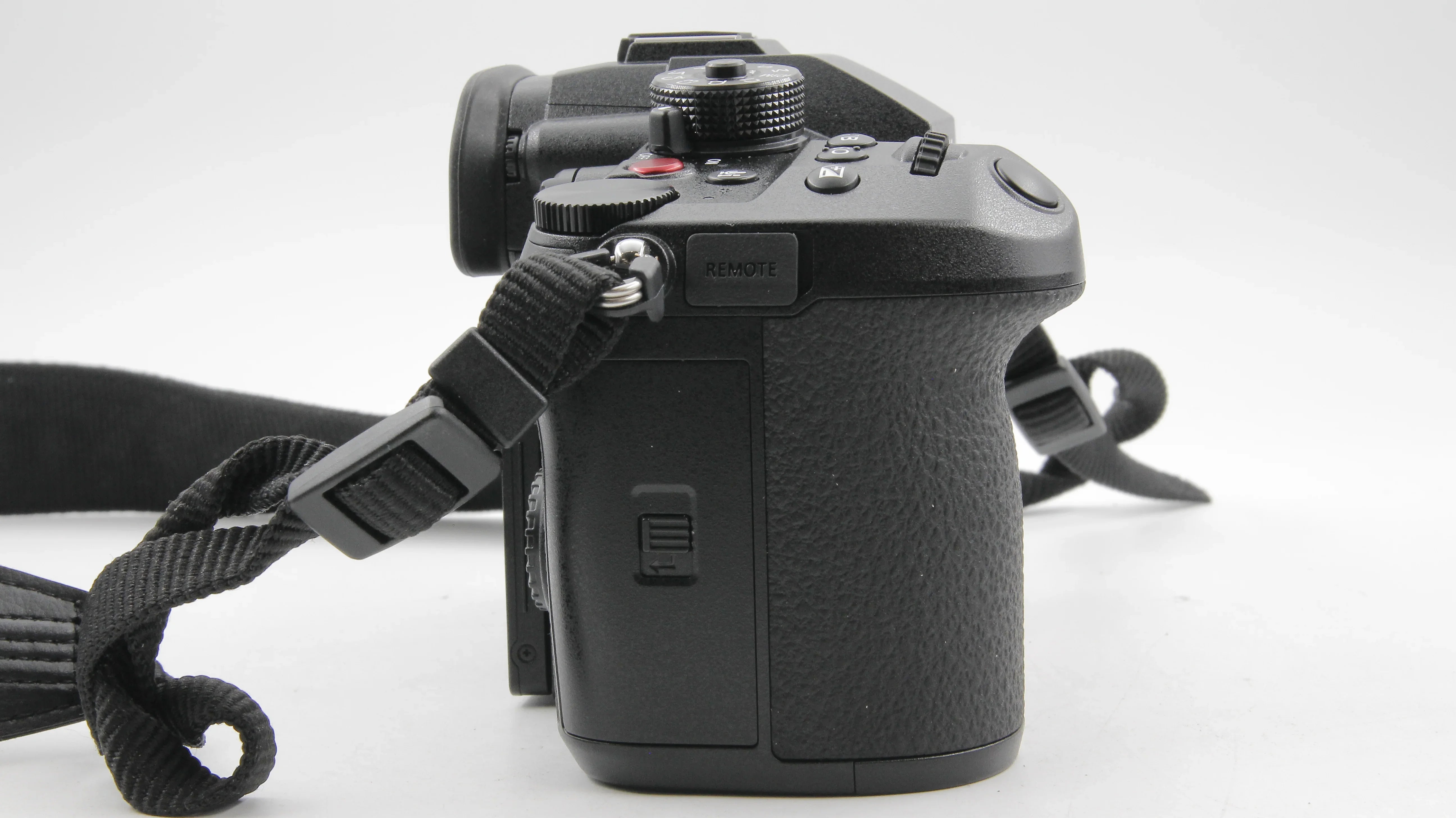 * OPEN BOX GOOD * Panasonic Lumix GH6 Mirrorless Camera with 12-60mm f/2.8-4.0 Leica Lens at PROCAM | procam.com