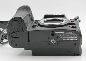 * OPEN BOX GOOD * Panasonic Lumix GH6 Mirrorless Camera with 12-60mm f/2.8-4.0 Leica Lens at PROCAM | procam.com