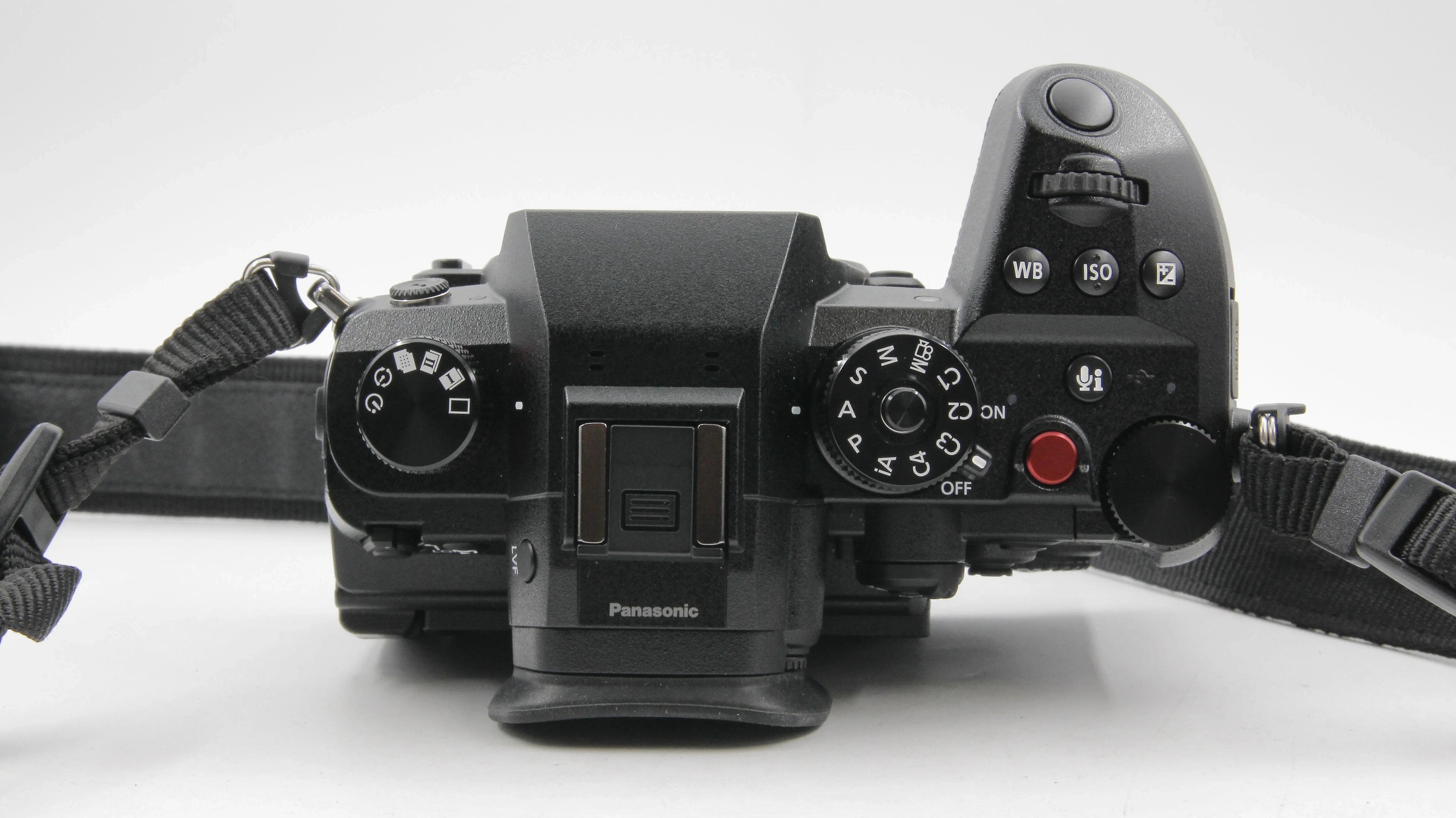 * OPEN BOX GOOD * Panasonic Lumix GH6 Mirrorless Camera with 12-60mm f/2.8-4.0 Leica Lens at PROCAM | procam.com