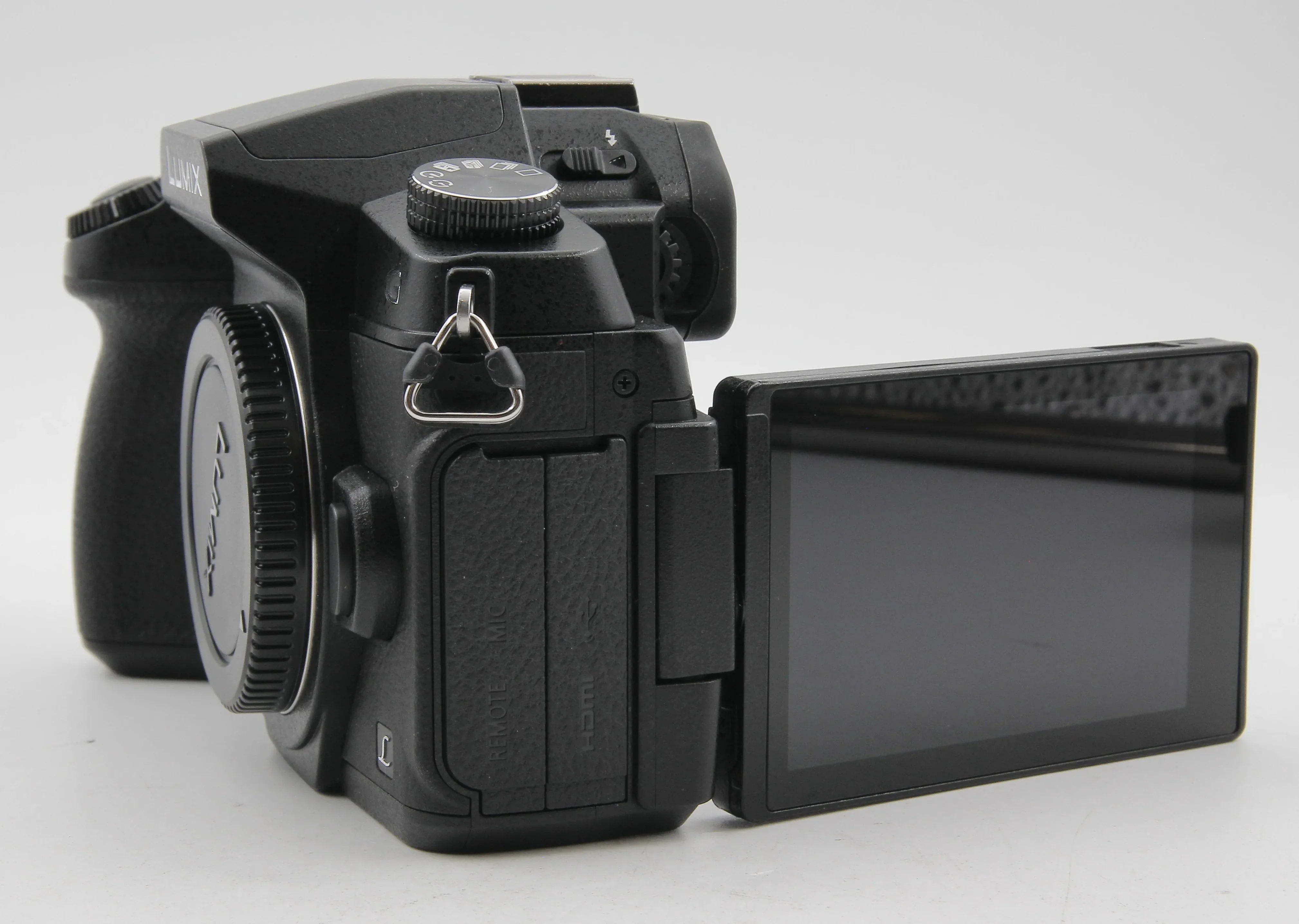 * OPEN BOX EXCELLENT * Panasonic Lumix DMC-G85 Mirrorless Micro Four Thirds Digital Camera with 12-60mm Lens at PROCAM | procam.com