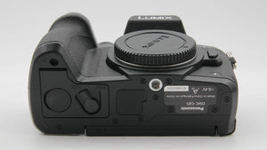 * OPEN BOX EXCELLENT * Panasonic Lumix DMC-G85 Mirrorless Micro Four Thirds Digital Camera with 12-60mm Lens at PROCAM | procam.com