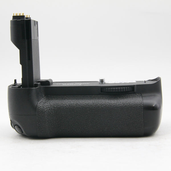 *** USED *** Canon Battery Grip BG-E7 with BGM-E6 AA Tray