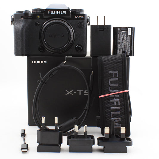 * OPEN BOX EXCELLENT * Fujifilm X-T5 Mirrorless Camera (Black)