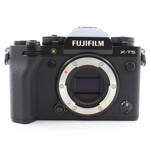 * OPEN BOX EXCELLENT * Fujifilm X-T5 Mirrorless Camera (Black)
