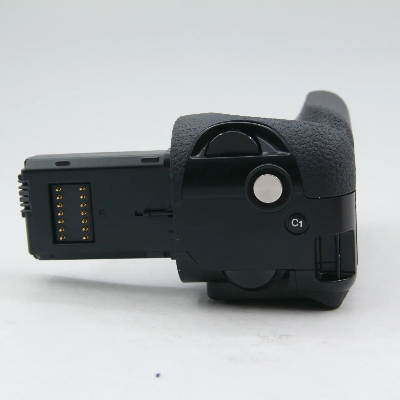 * OPEN BOX GOOD * Sony Vertical Battery Grip for Alpha a7 or a7R Digital Camera (Black) at PROCAM | procam.com