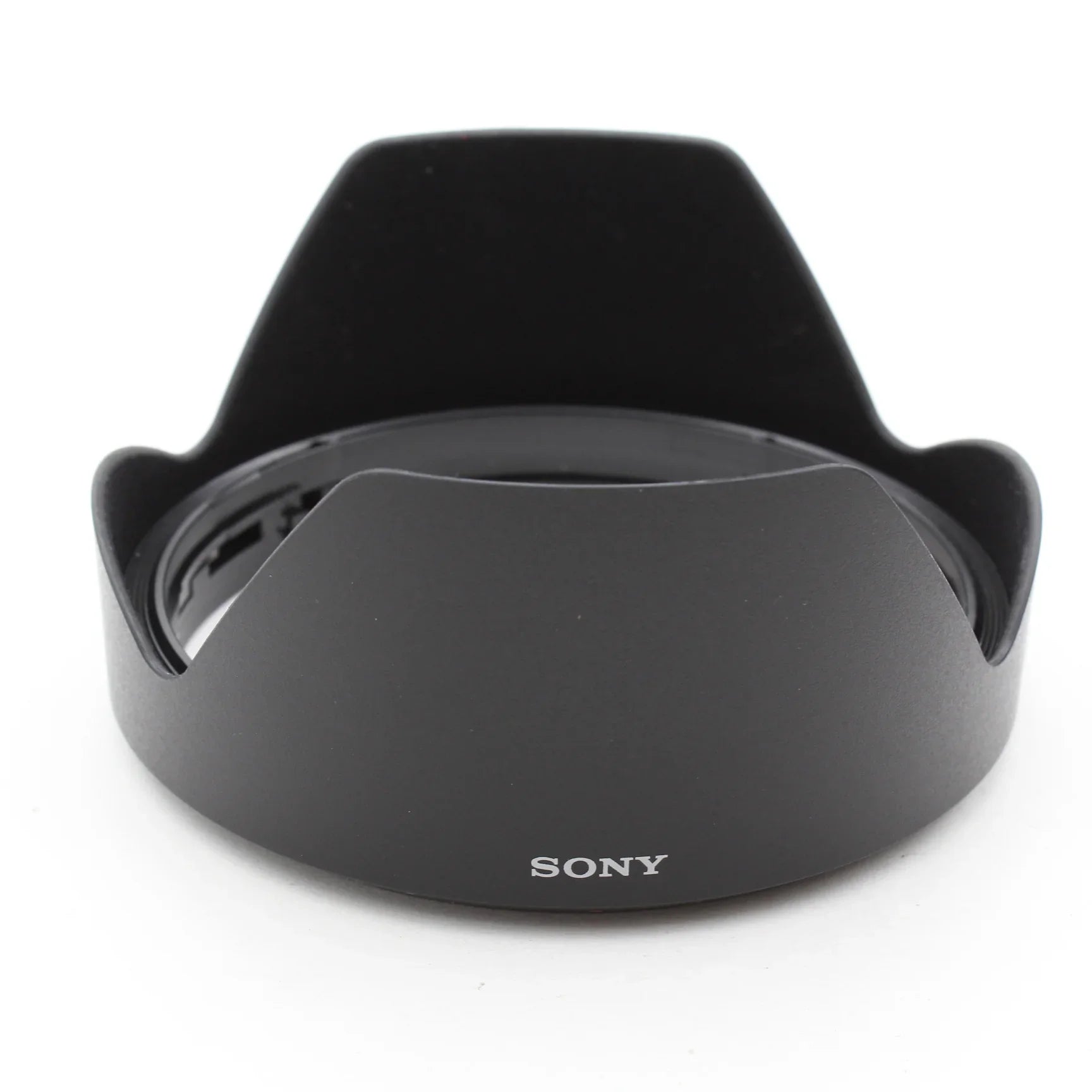 * OPEN BOX EXCELLENT * Sony FE 24-70mm f/2.8 GM Lens (Version 1) at PROCAM | procam.com