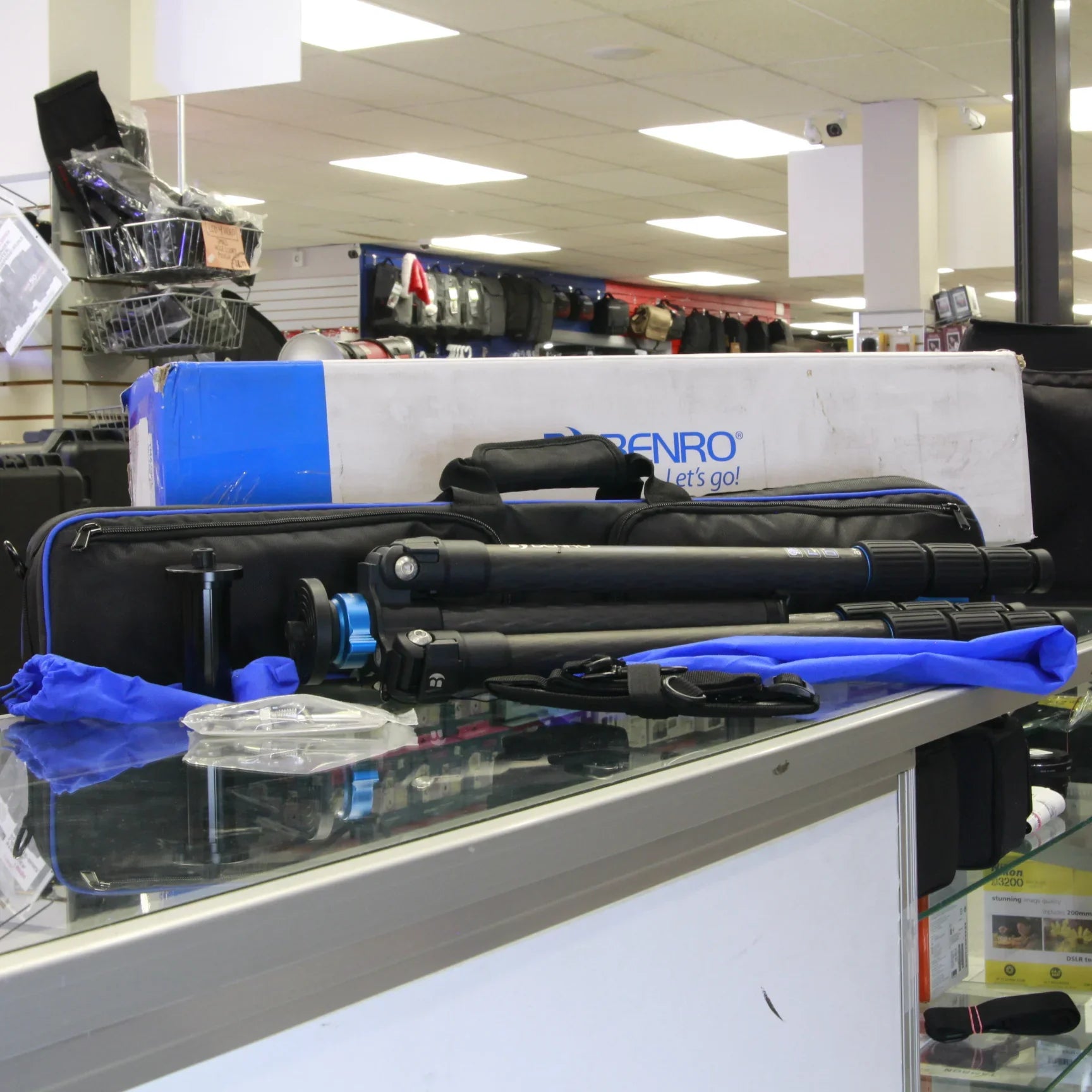 * OPEN BOX EXCELLENT * Benro TMA38CL Long Series 3 Mach3 Carbon Fiber Tripod at PROCAM | procam.com