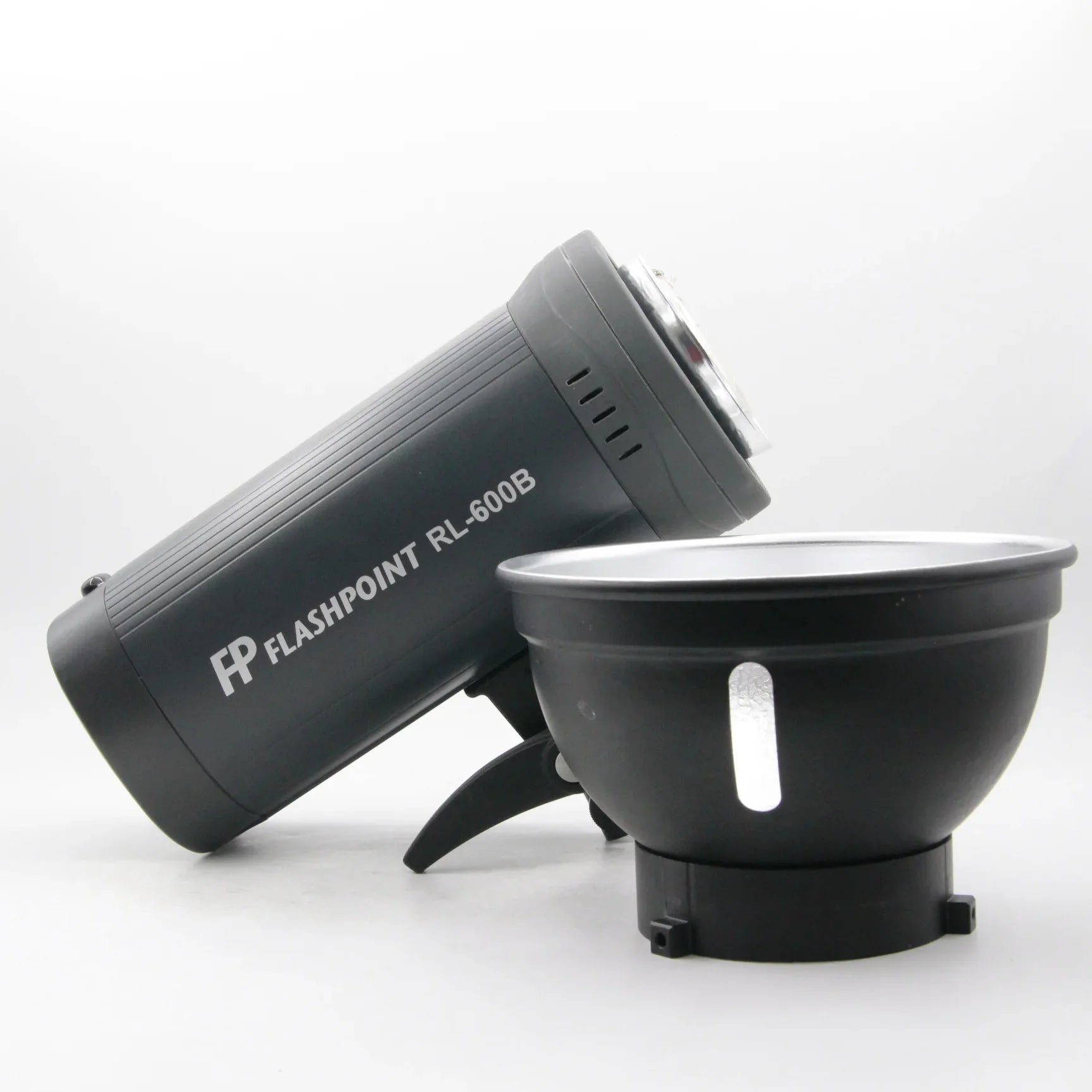 * AS IS * Flashpoint RL-600B at PROCAM | procam.com