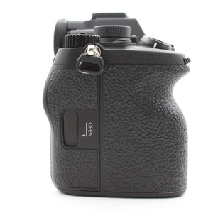 * OPEN BOX FAIR * Sony a7 IV Mirrorless Digital Camera with FE 28-70mm f/3.5-5.6 OSS Lens at PROCAM | procam.com
