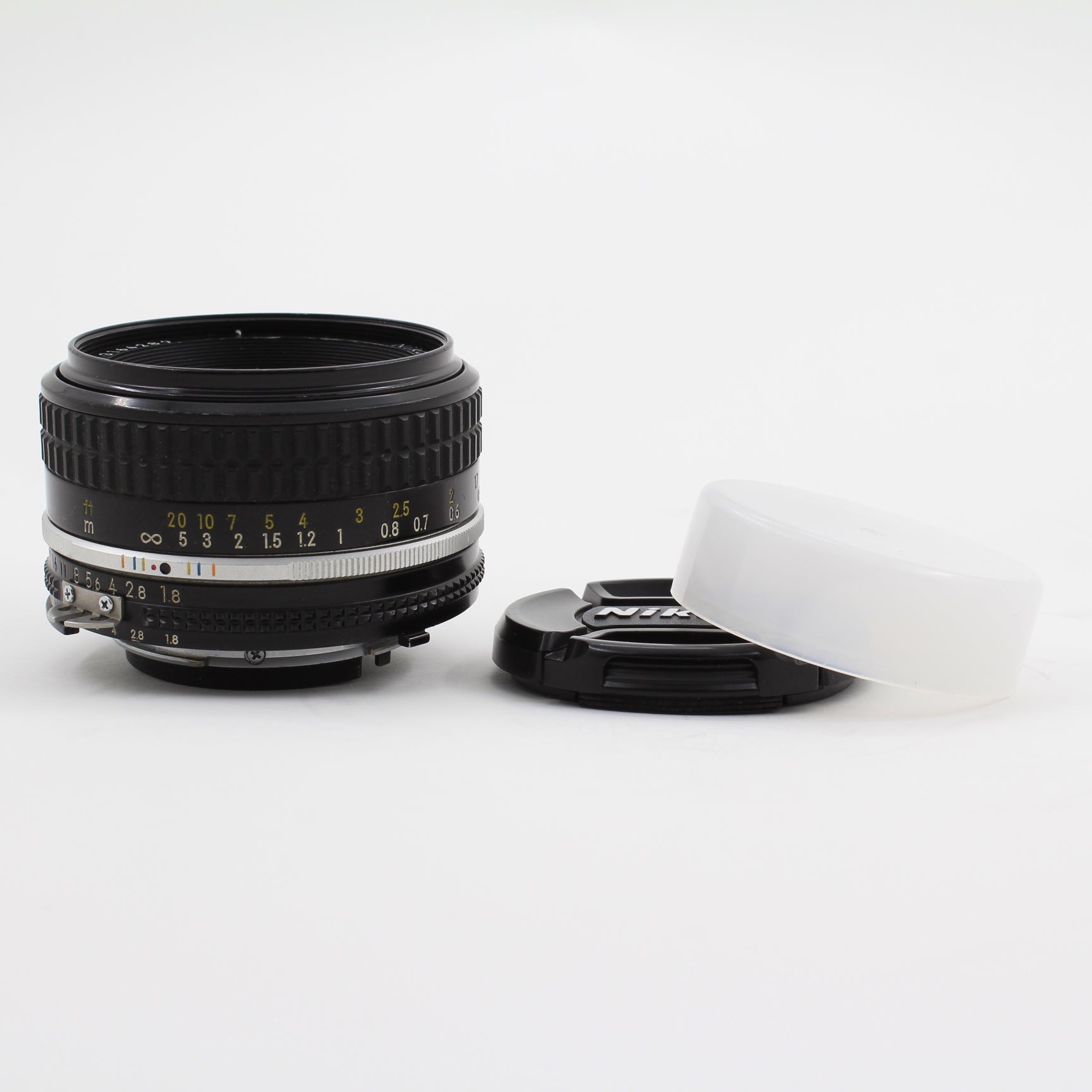 * USED * Nikon Nikkor 50mm f/1.8 AI-S Lens