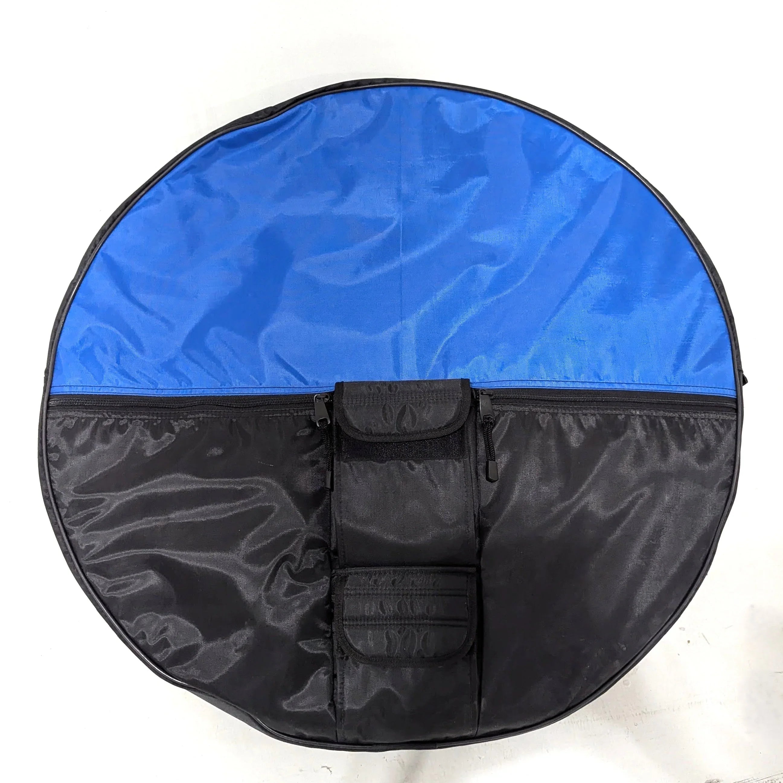 * DEMO * GTX STUDIO Reversible & Collapsible Background (Chroma Blue/Green, 80 x 92") at PROCAM | procam.com