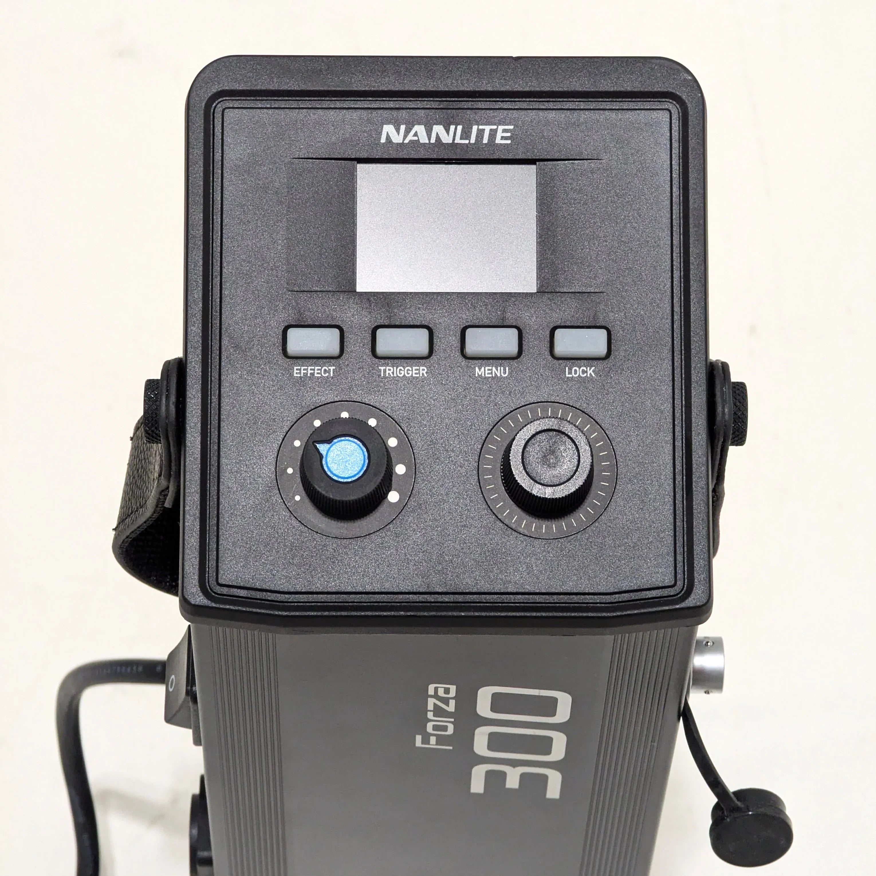 * DEMO * NanLite Forza 300 LED Monolight at PROCAM | procam.com