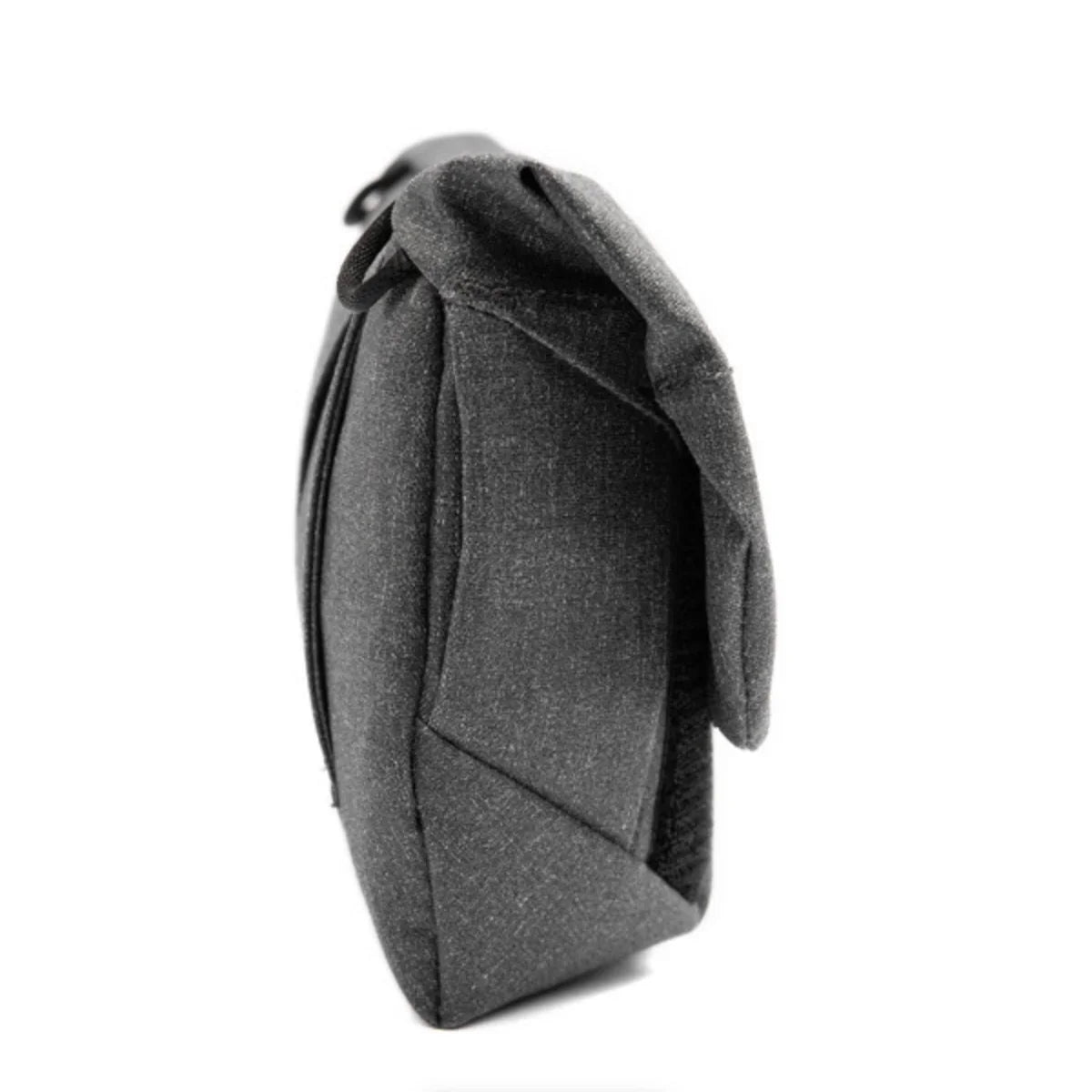 Peak Design Field Pouch v2 (Charcoal) at PROCAM | procam.com