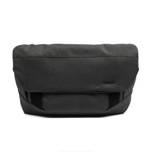 Peak Design Field Pouch v2 (Black) at PROCAM | procam.com
