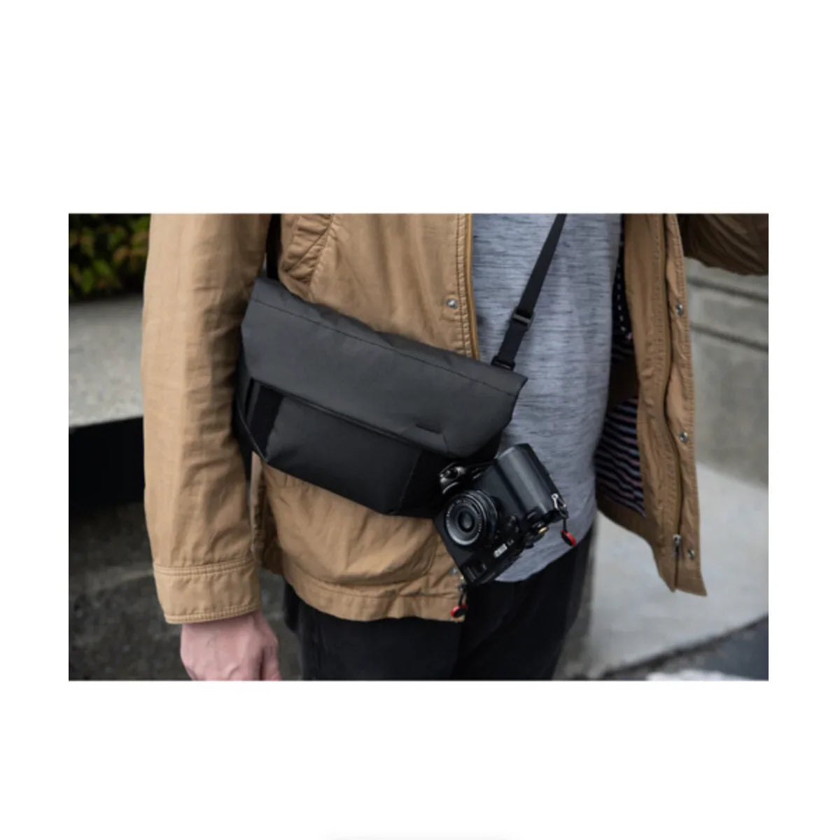 Peak Design Field Pouch v2 (Black) at PROCAM | procam.com