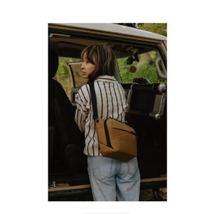 Peak Design Everyday Sling v2 (6L, Coyote) at PROCAM | procam.com