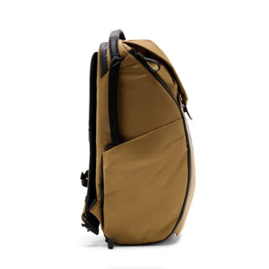 Peak Design Everyday Backpack v2 (30L, Coyote) at PROCAM | procam.com