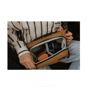 Peak Design Everyday Sling v2 (3L, Coyote) at PROCAM | procam.com