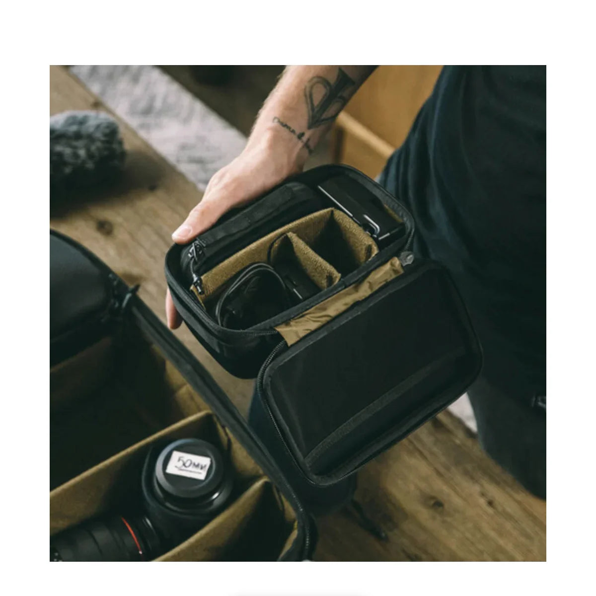 Nomatic McKinnon Accessory Case at PROCAM | procam.com