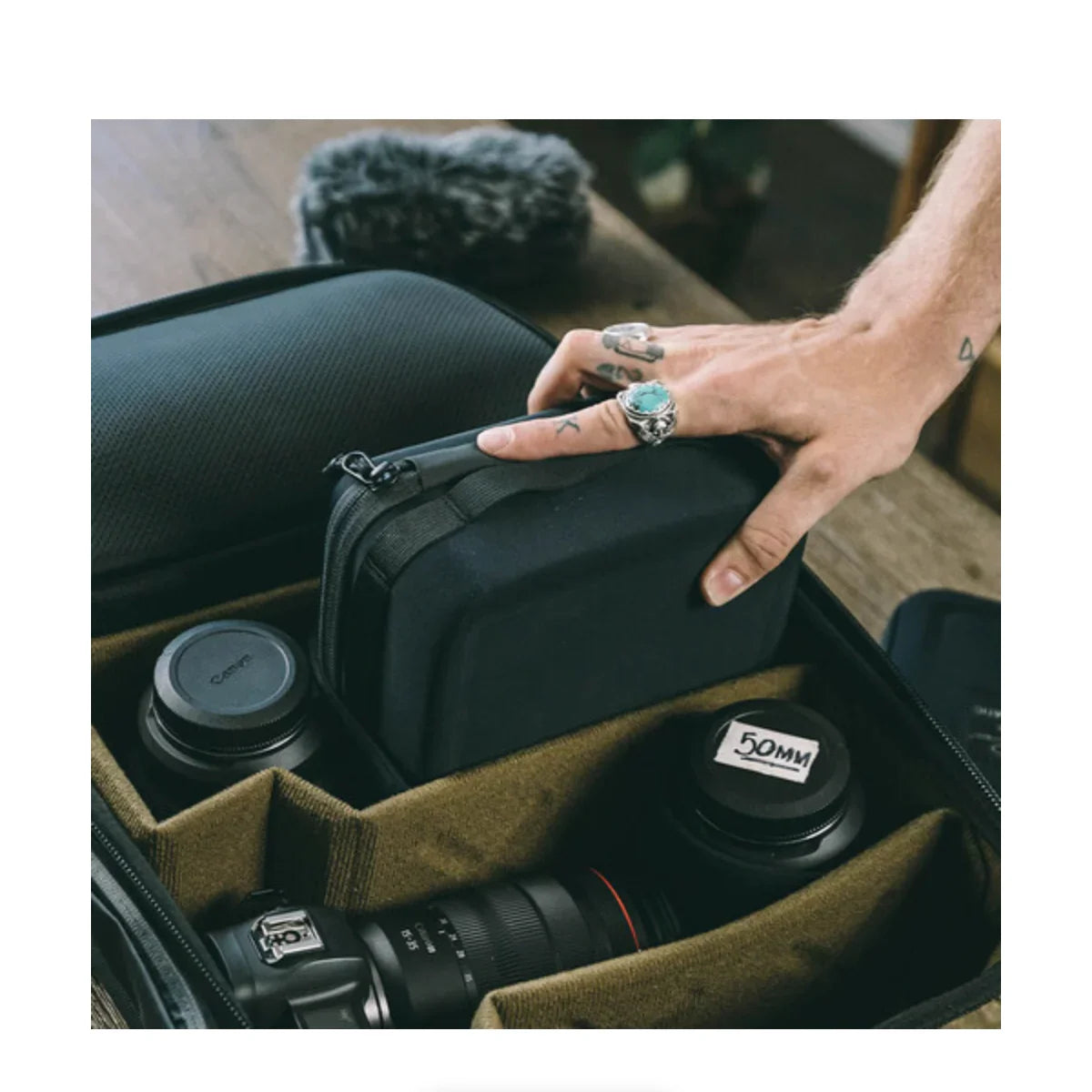 Nomatic McKinnon Accessory Case at PROCAM | procam.com