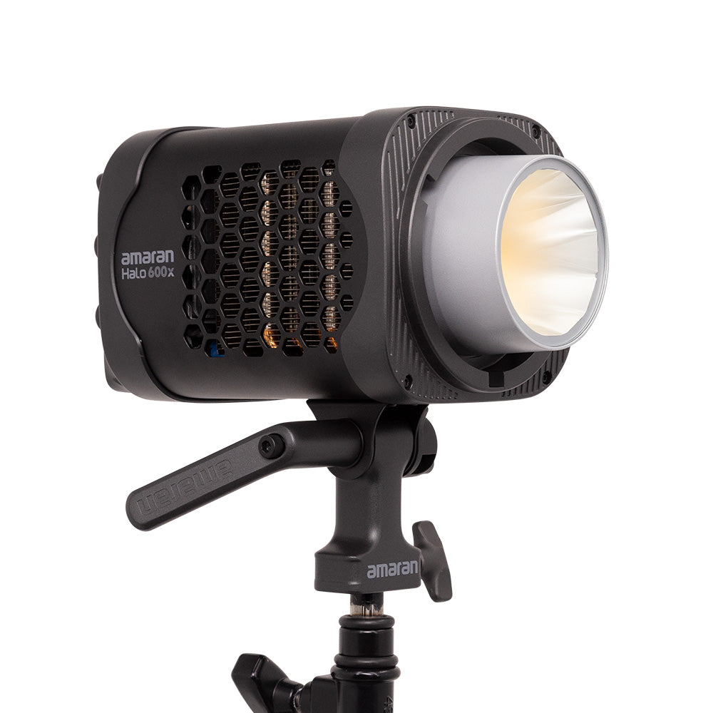 Amaran Halo 600x Projecteur LED 610W Bi-Color – Monobloc, Monture Bowens, CRI 96+, DMX, 32 500 Lux à 1m Monture Bowens 32500 Lux Amaran Halo 600x Projecteur LED 610W Bi-Color – Monobloc, Monture Bowens, CRI 96+, DMX, 32 500 Lux à 1m Monture Bowens 32500 Lux