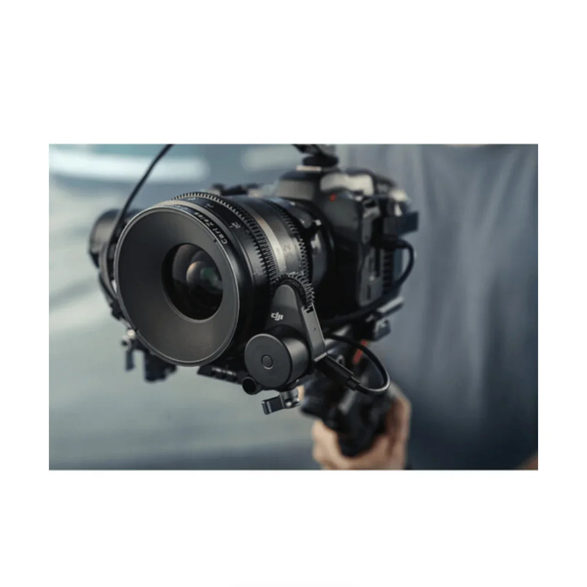 DJI RS 3 Pro Gimbal Stabilizer Combo at PROCAM | procam.com