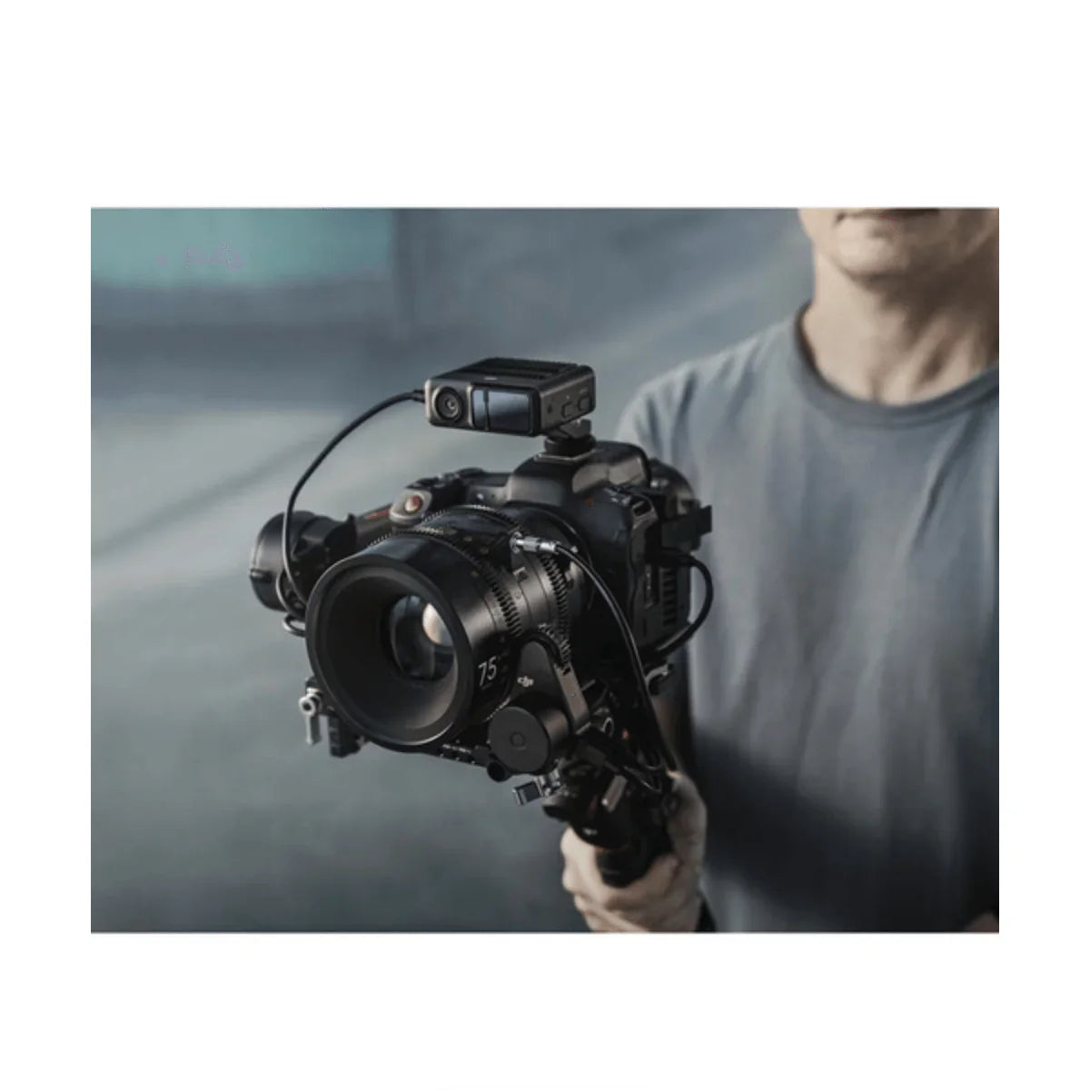 DJI RS 3 Pro Gimbal Stabilizer Combo at PROCAM | procam.com