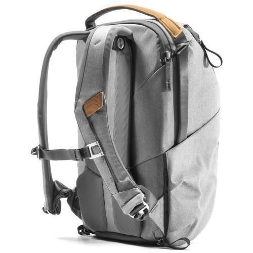 Peak Design Everyday Backpack v2 (20L, Ash) at PROCAM | procam.com