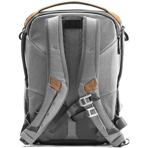 Peak Design Everyday Backpack v2 (20L, Ash) at PROCAM | procam.com