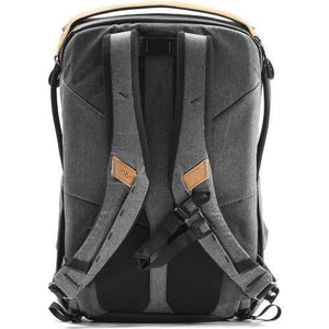 Peak Design Everyday Backpack v2 (30L, Charcoal) at PROCAM | procam.com