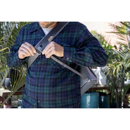 Peak Design Everyday Messenger v2 (13L, Ash) at PROCAM | procam.com