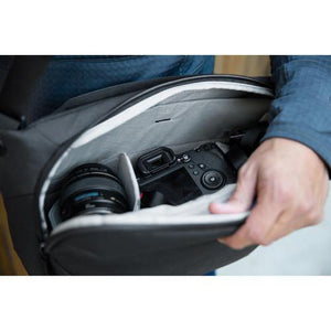 Peak Design Everyday Sling v2 (10L, Black) | PROCAM