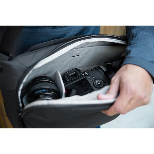 Peak Design Everyday Sling v2 (10L, Black) | PROCAM