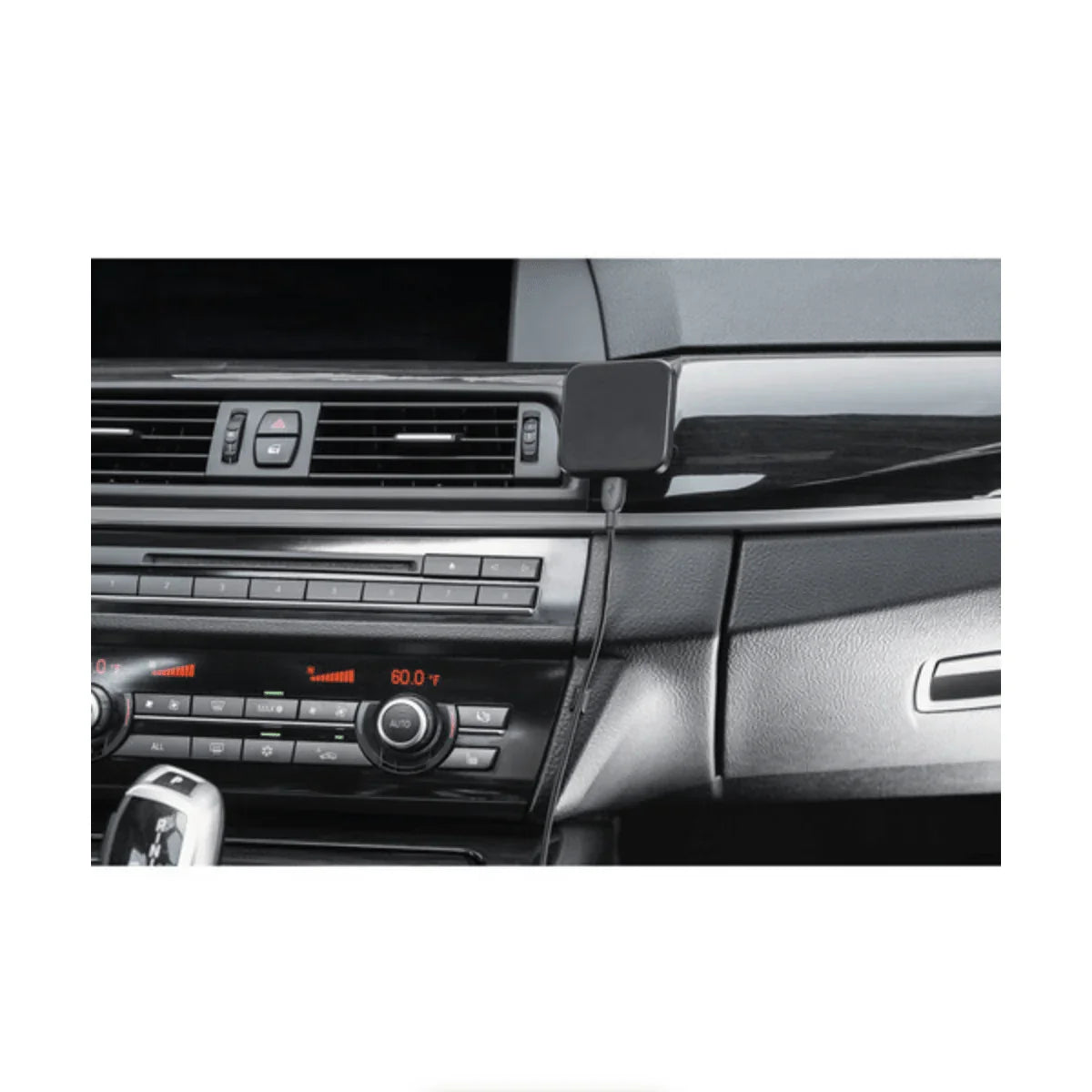 Peak Design Mobile Magnetic Charging Car Mount at PROCAM | procam.com