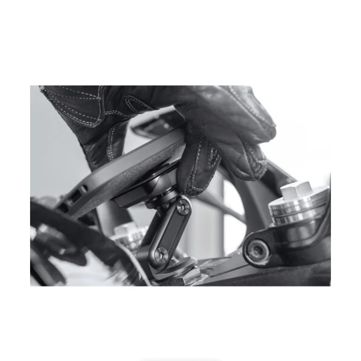 Peak Design Mobile Motorcycle Stem Smartphone Mount at PROCAM | procam.com