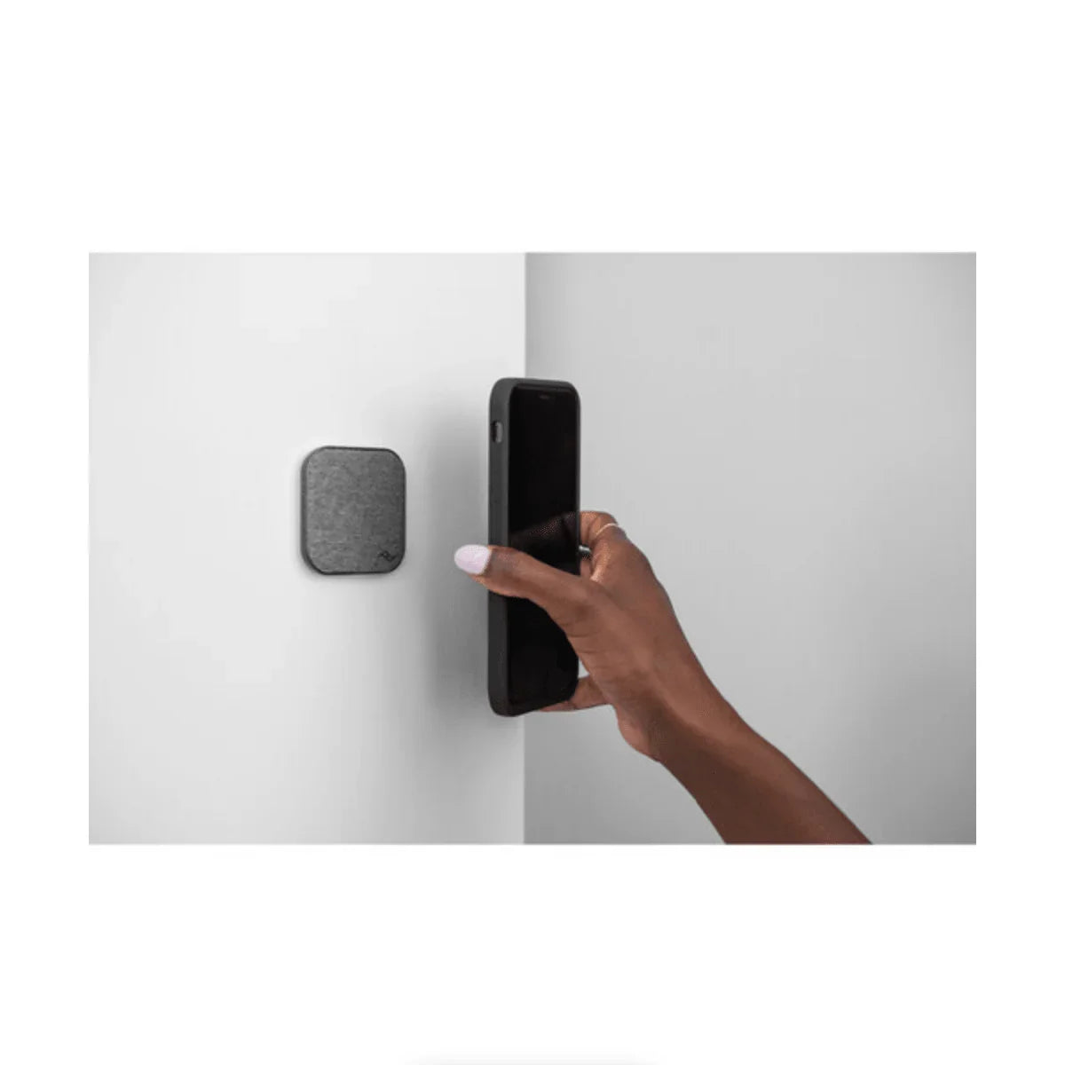 Peak Design Mobile Smartphone Magnetic Wall Mount (Charcoal) at PROCAM | procam.com