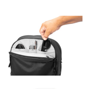 Peak Design Travel Backpack (30L, Black) at PROCAM | procam.com