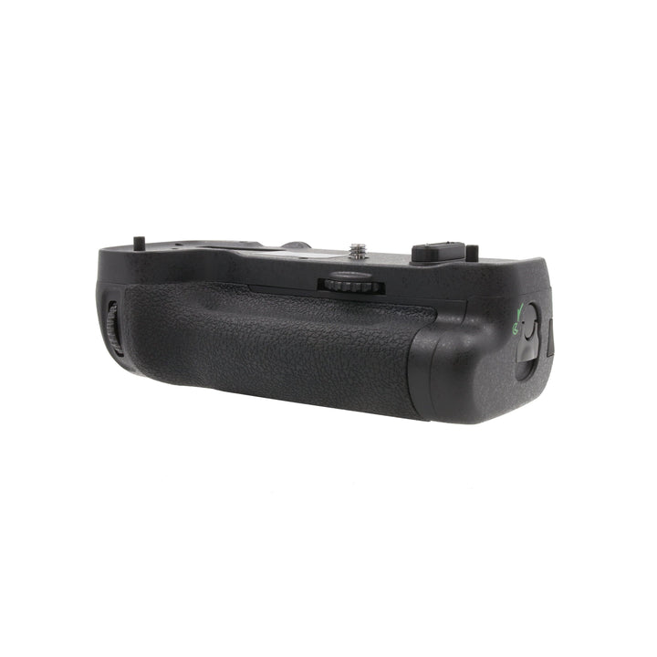 ProMaster Battery Grip for Nikon D500 | PROCAM