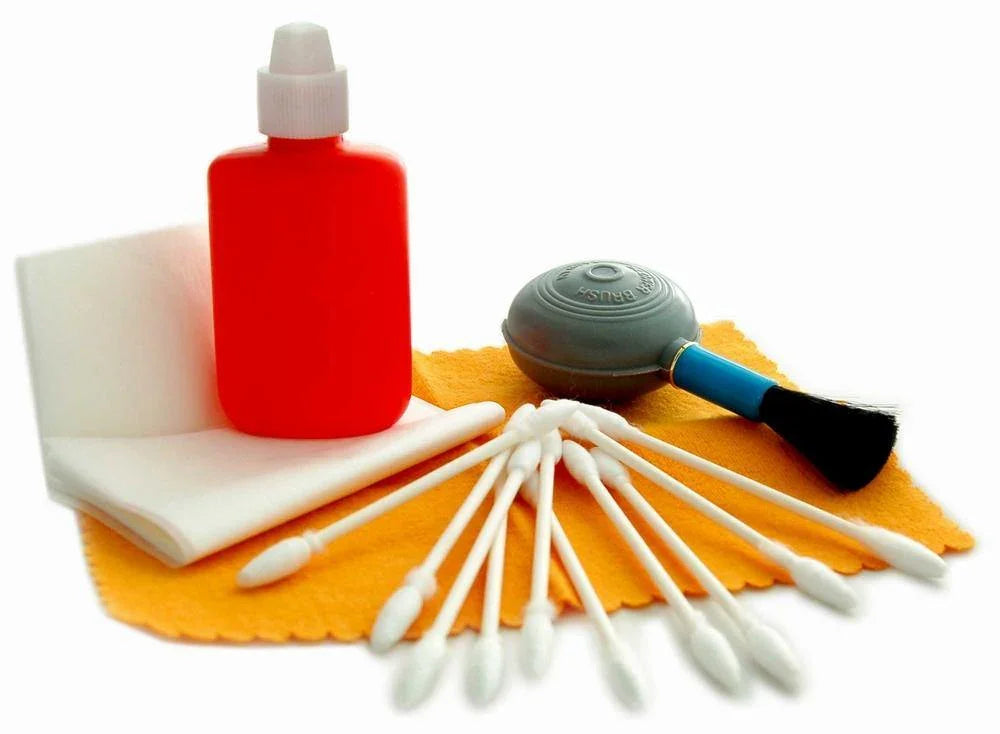 ProMaster OpticClean Deluxe Care Kit at PROCAM | procam.com