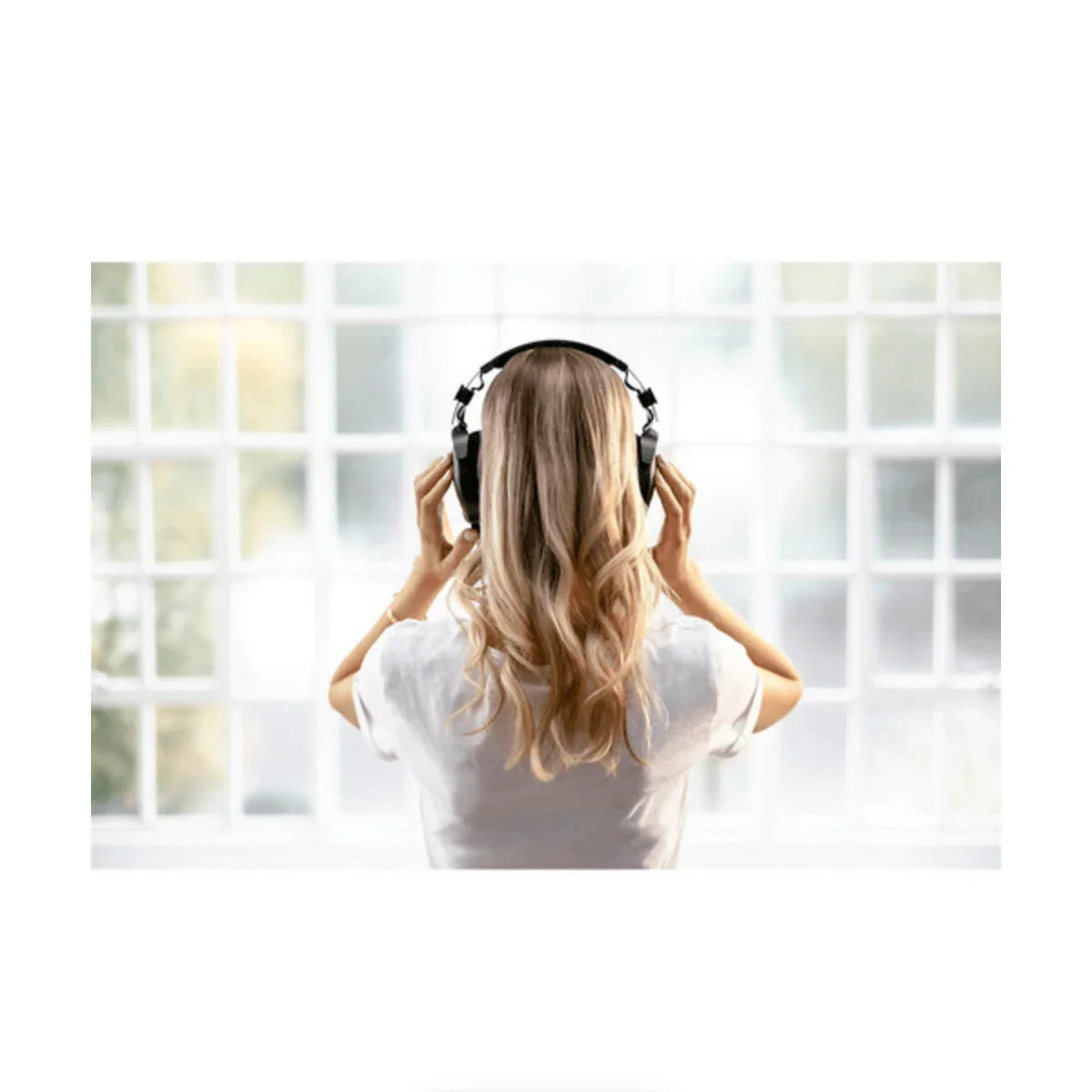 Rode NTH-100 Professional Closed-Back Over-Ear Headphones (Black) at PROCAM | procam.com