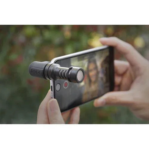 Rode VideoMic Me Directional Mic for Smartphones at PROCAM | procam.com