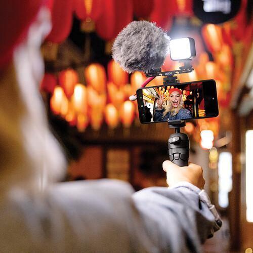 Rode Vlogger Kit Universal Filmmaking Kit for Smartphones with 3.5mm Ports at PROCAM | procam.com